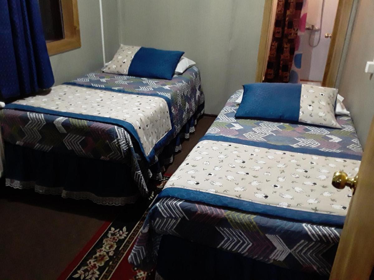 Hostal Don Pedro プエルト・ナタレス エクステリア 写真