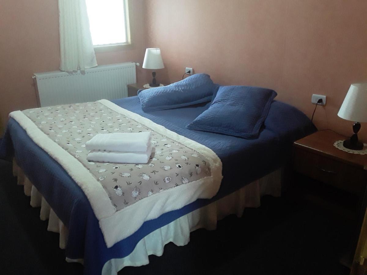 Hostal Don Pedro プエルト・ナタレス エクステリア 写真